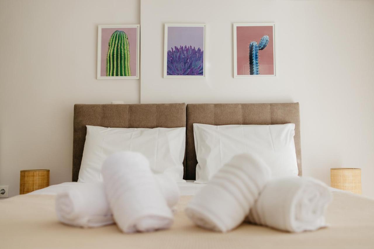 Cactus - Blooming Garden Apartments كالاماتا المظهر الخارجي الصورة